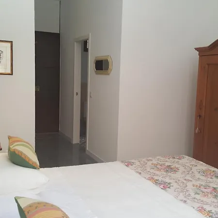 Canaritos بيت ضيافة لاس بالماس دي غران كاناريا