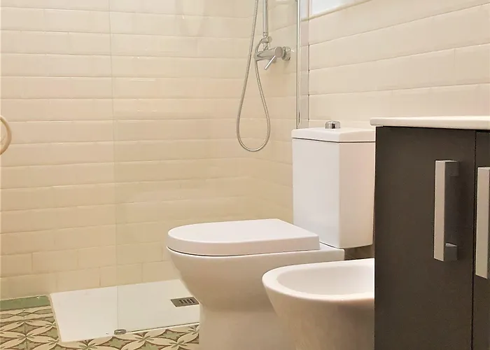 ゲストハウス Canaritos 3*